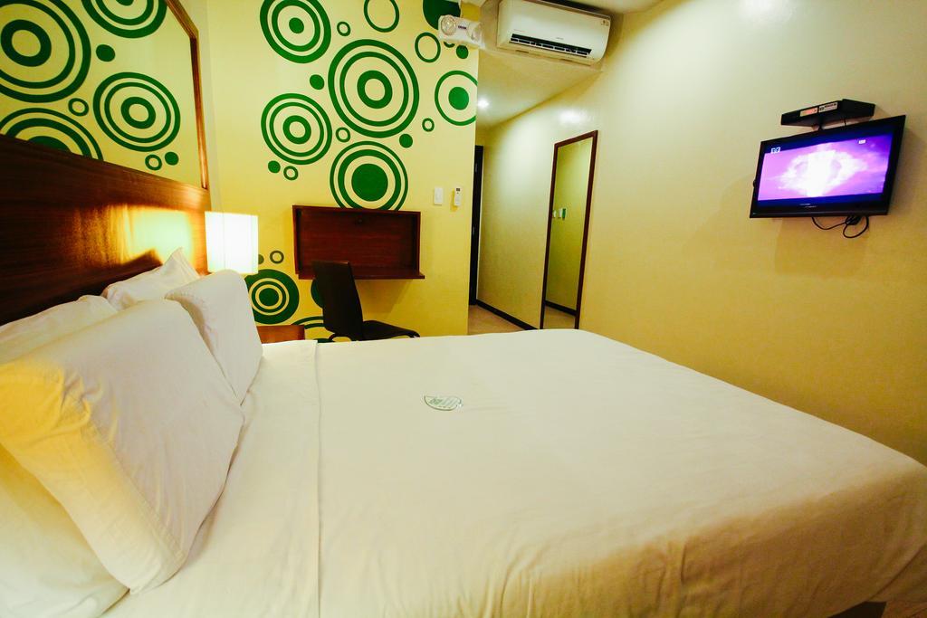 Go Hotels Bacolod Ruang foto