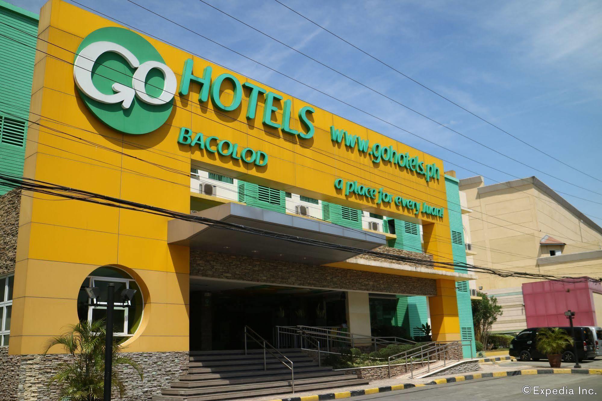 Go Hotels Bacolod Bagian luar foto