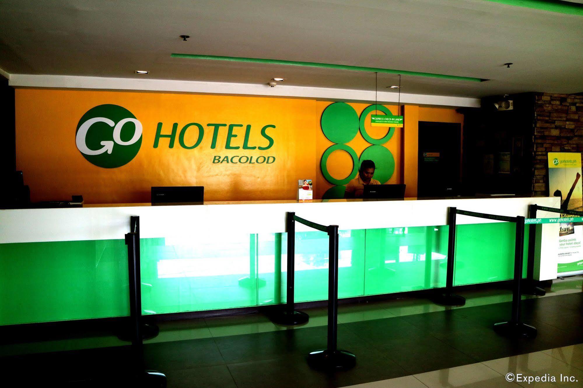 Go Hotels Bacolod Bagian luar foto